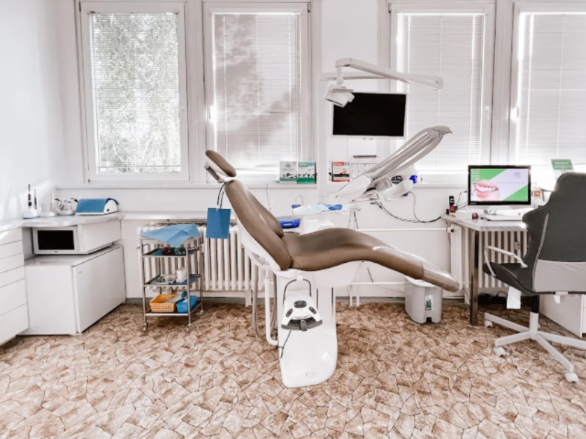 Smile Centrum Mini Prosek кабінет лікаря